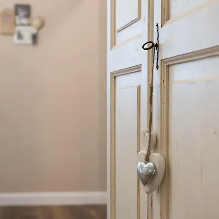 玉兰圣彼得套房酒店