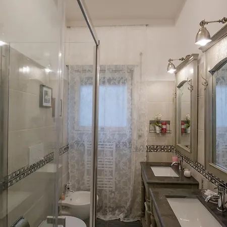 玉兰圣彼得套房酒店 4* 罗马